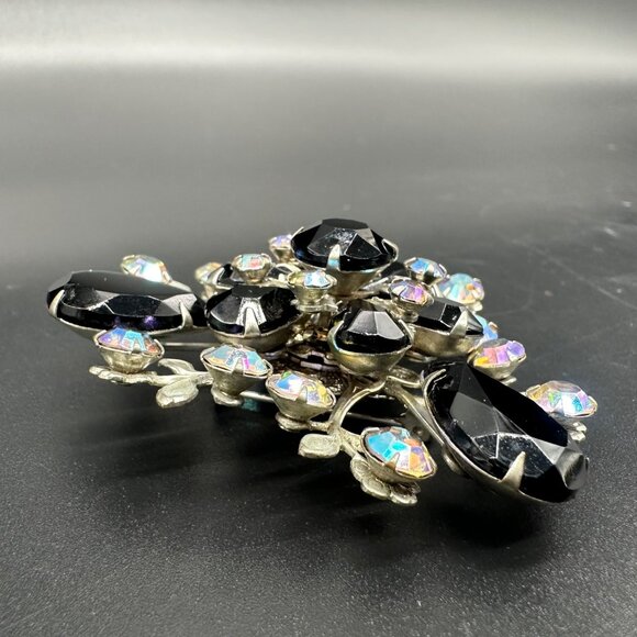 Vintage Brooch Pin Black Aurora Borealis Rhinestones Triangle Statement READ - Picture 4 of 12